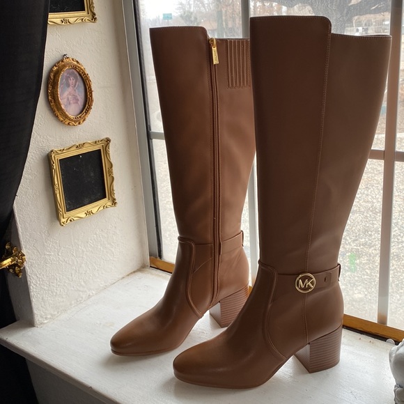 Michael Kors tall brown boots - Picture 2 of 7